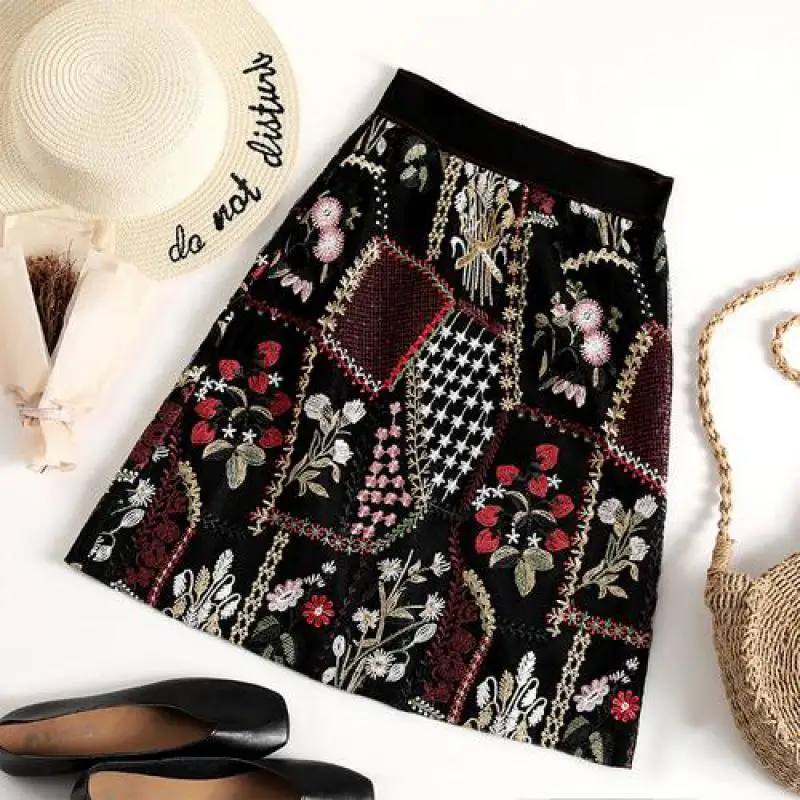 Новинка 2019 Женская винтажная юбка Модная тонкая Бархатная мини с вышивкой