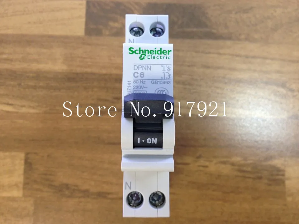 

[ZOB] The French DPNN 1P+N C6 original Easy9 double circuit breaker monolithic bipolar 1P6A --10PCS/LOT