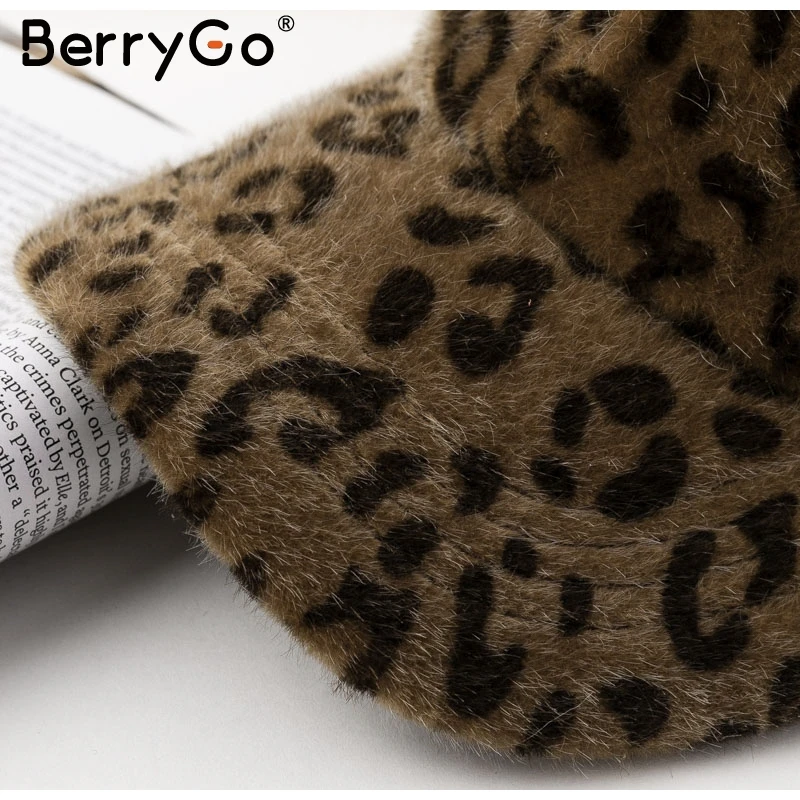BerryGo новые бейсболки из искусственного меха зимняя женская кепка помпон Кепка с изоображением леопарда Регулируемая Повседневная бейсболка шапка