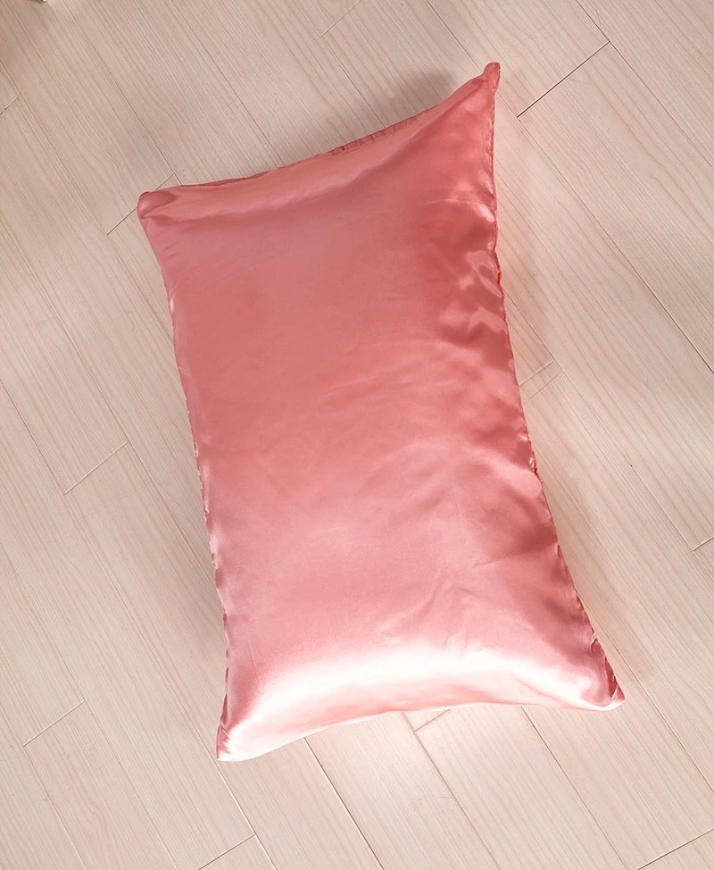 

Mecerock 2017 New Sation Cotton Silk Bedding Set White Girl's Quilt with Pillowcases 70X70CM Bedding Set King Size for Russia 50