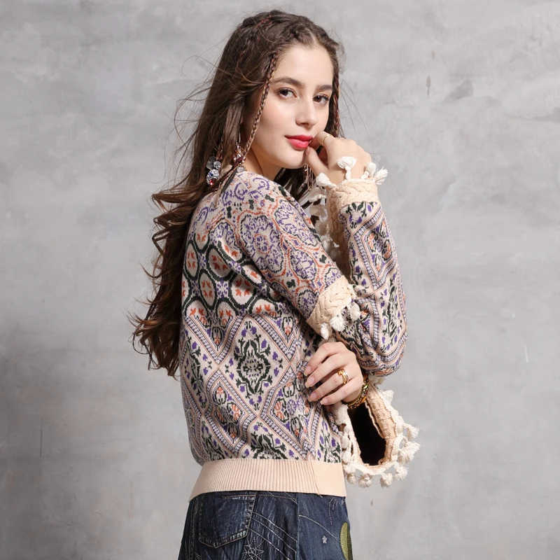 Sweater Female 2018 Yuzi.may Boho New Cotton Wool Pullover V-Neck Flare Sleeve Tassels Floral Patchwork Christmas Sweaters B9273 | Женская
