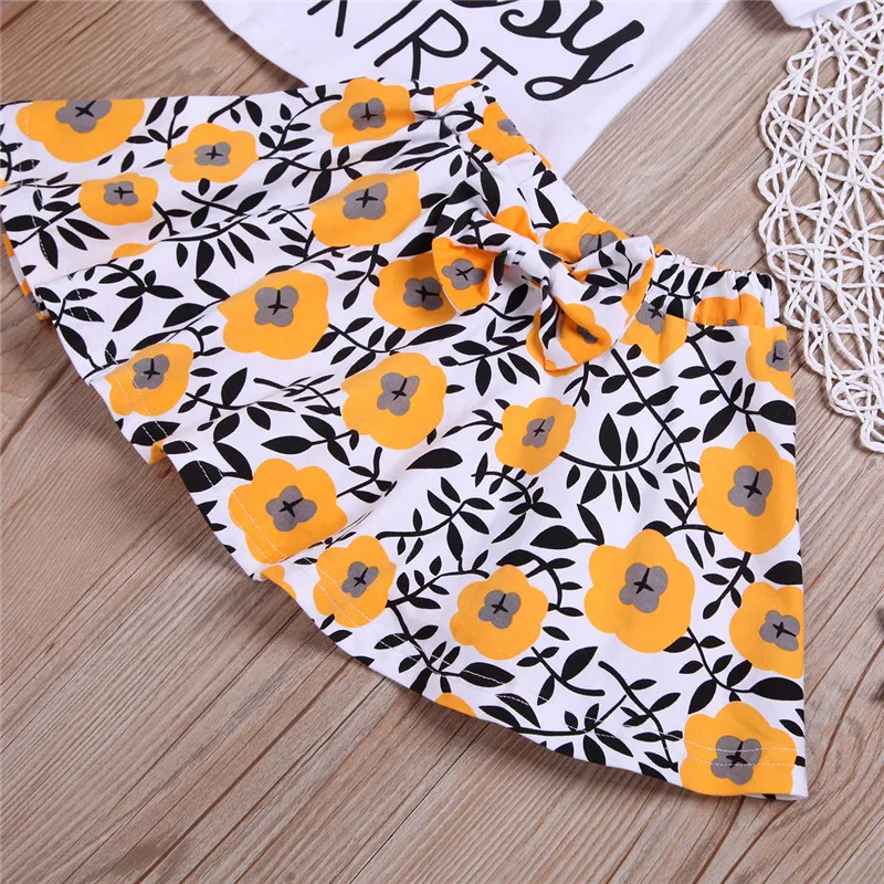 Летняя одежда для маленьких девочек топы с короткими рукавами и буквенным