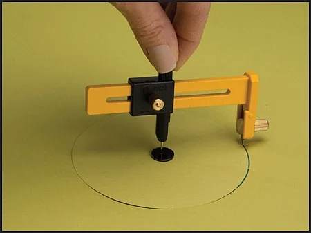 Сделано в Японии OLFA Compass Circle Cutter (стандартная)/до 6 дюймов 15 дополнительных лезвий |