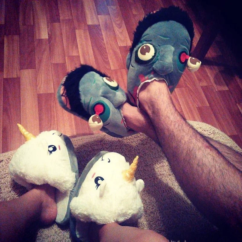 

Christmas gift Halloween Free Shipping Plush Zombie Slippers / Ravenous Zombie Warm Slippers Home Halloween funny shoes gift