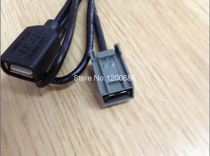

New CD transfer USB adapter plug for Honda new Odyssey spirior accord geshitu