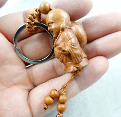 

Mahogany Three-dimensional Engraving Key Chain Lifelike Smiley Buddha Pendant Key Ring ewelry making For diy Car Accessories