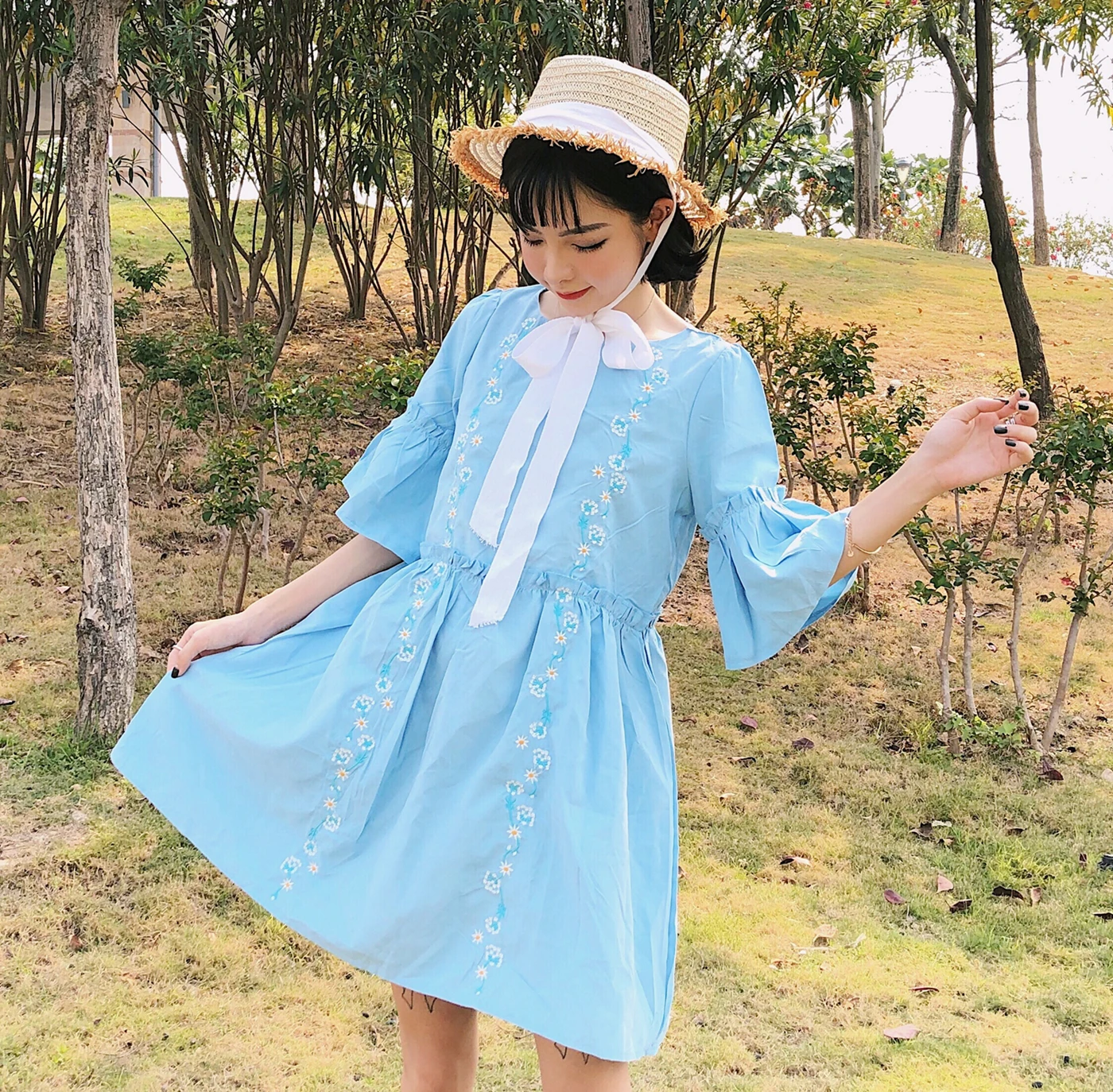 

Summer Women's Dress 2019 New Korean Embroidered Student Loose Flare Sleeve Short Sleeve Dress Sweet Japanese Lolita Dress