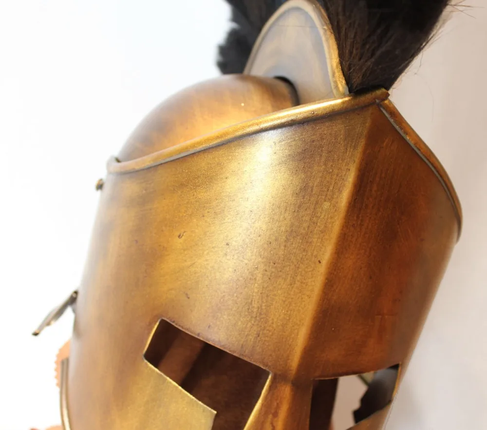 Средневековые древние греческие воины могут носить войны и короля лысающих