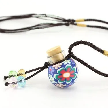 Креативный мини флакон для духов из глины Fimo с хрустальными бусинами кулон
