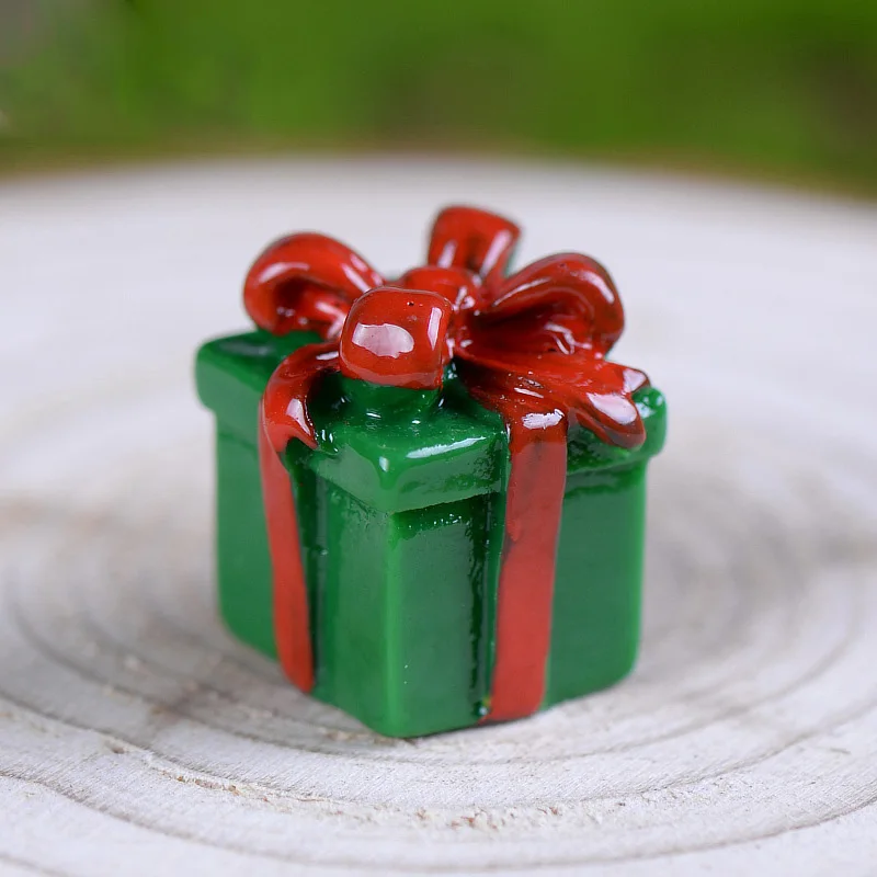 Gift Green Миниатюрные рождественские фигурки снеговика Сант Клауса, миниатюрная фигурка для украшения дома, сказочные садовые украшения, детские игрушки из смолы - Цвет: Gift Green