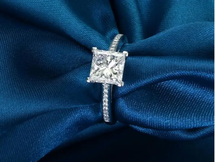 AlooWay принцесса сторона циркон кольцо Четыре Коготь Квадратные Кольца 1 Женский