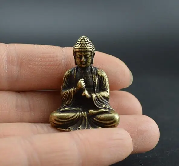 

China's pure brass sakyamuni Buddha small statue