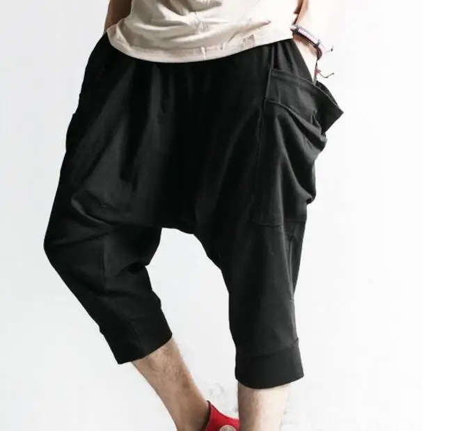 

27-44 HOT / Spring Men's New Fashion Personality big pocket design Low-cut trousers Loose casual cropped pants