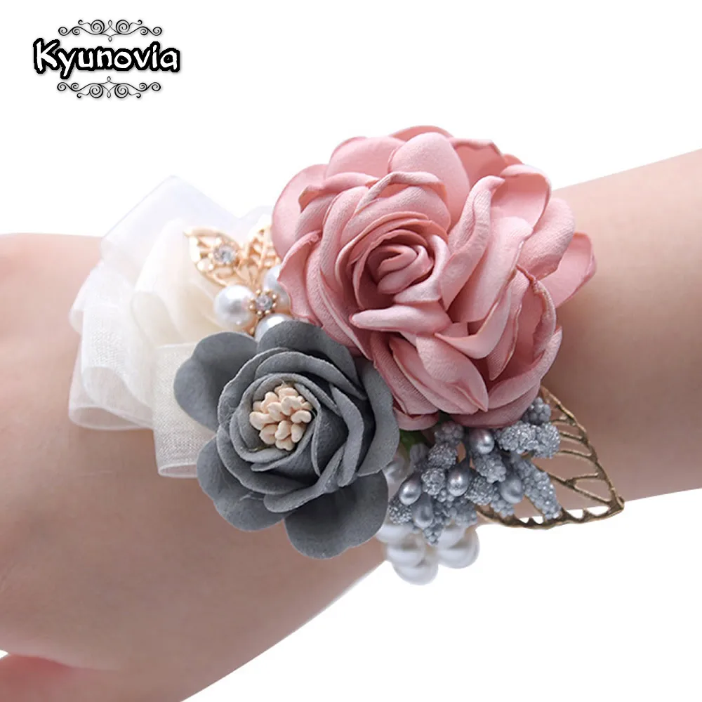 

Свадебная бутоньерка Kyunovia с цветами для выпускного вечера, красная бутоньерка для мужчин, булавка для лацкана, бутоньерка для жениха, брасл...