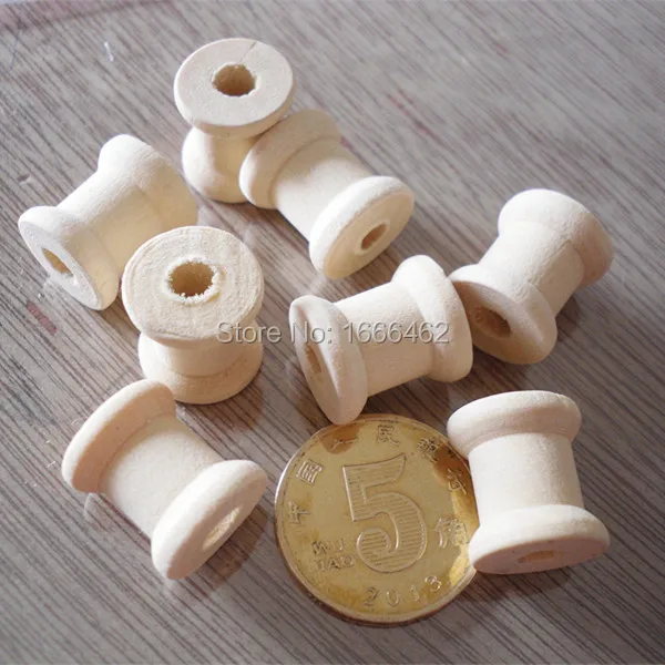 New 100PCs Empty Wooden Bobbin Spools For Thread Wire Natural Color Needlework 14mmx13mm | Дом и сад