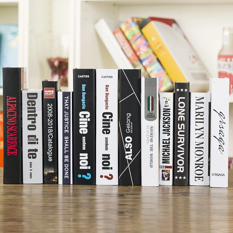 Простой современный фальшивого книги украшения моделирование кафе американо