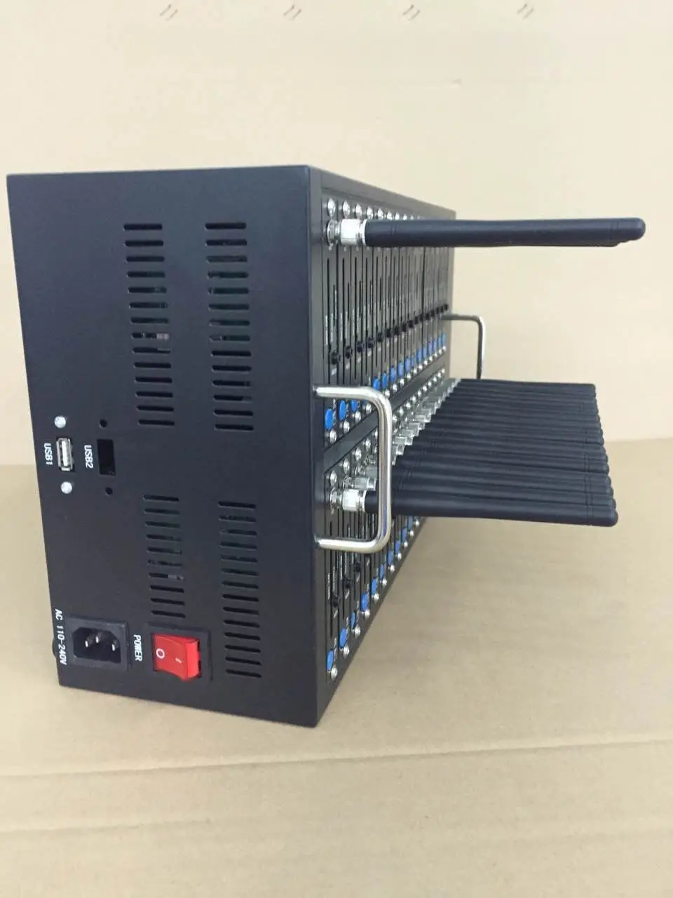 Factory price Wavecom Q2406B SMS 32 port modem pool with IMEI change | Компьютеры и офис