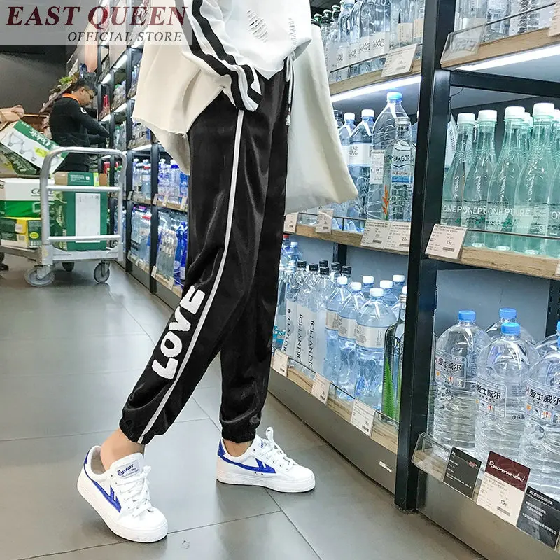 Harem cargo joggers women sweat pants cropped female trousers sweatpants streetwear casual trackpants track pants women DD740 L
Harem cargo joggers women sweat pants cropped female trousers sweatpants streetwear casual trackpants track pants women DD740 L