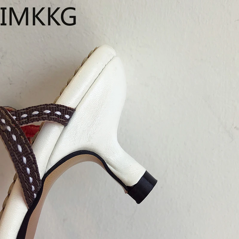 Новинка лета 2019 модные повседневные сандалии с пряжкой базовая женская обувь