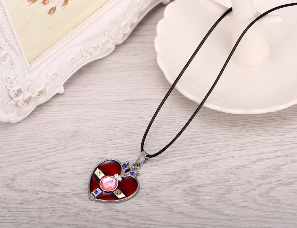 J Store аниме подвеска в форме красного сердца Сейлор Мун ожерелья для женщин чокер