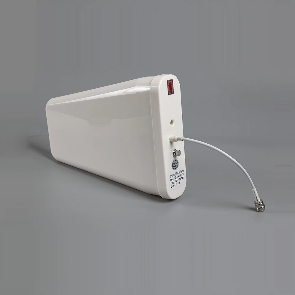 Полный комплект аксессуаров для GSM 900/1800 МГц 3G 850/1900/2100 4G 2600 Ретранслятор