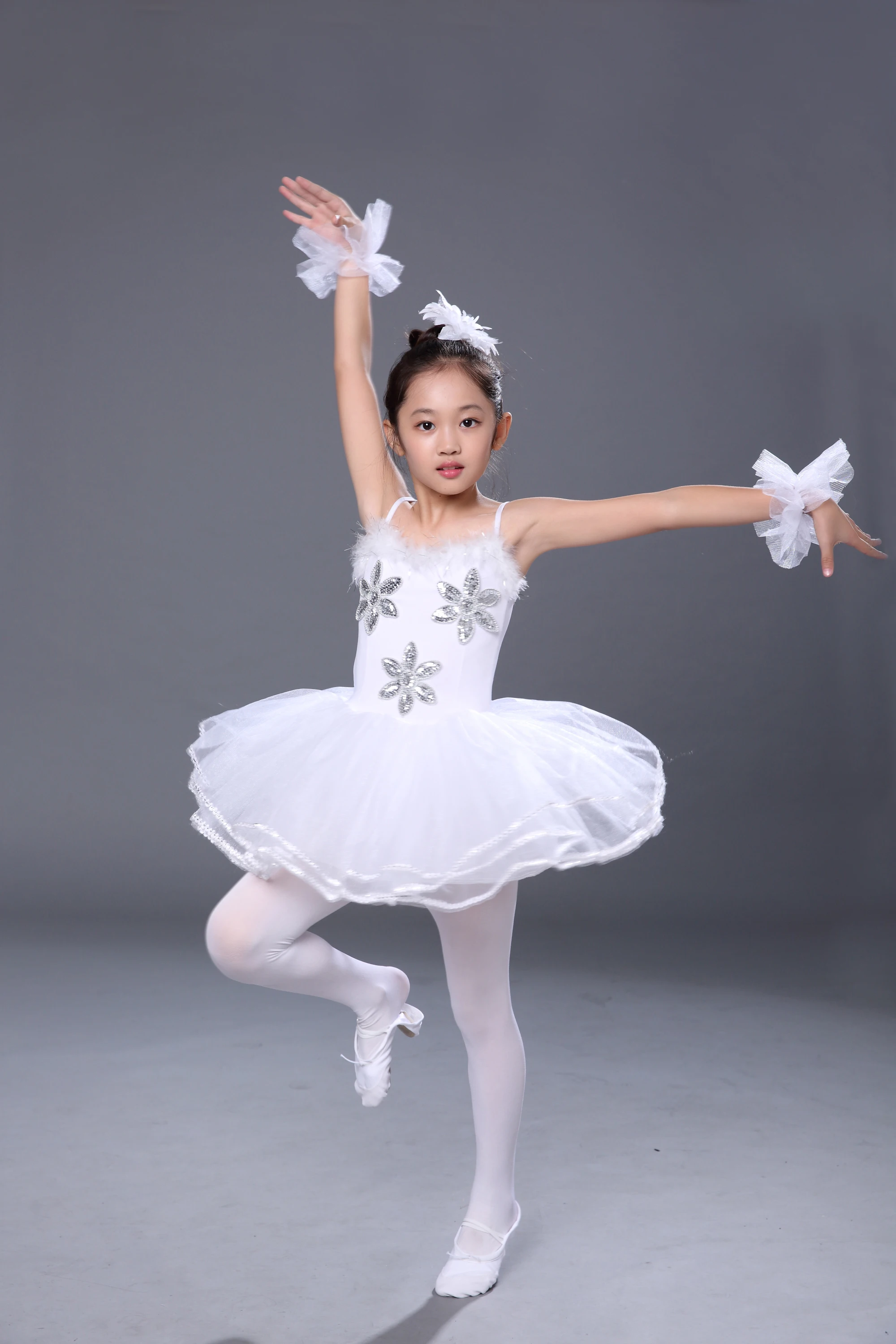 Одежда для танцев детская балетная пачка Детские балетные костюмы с лебедем и