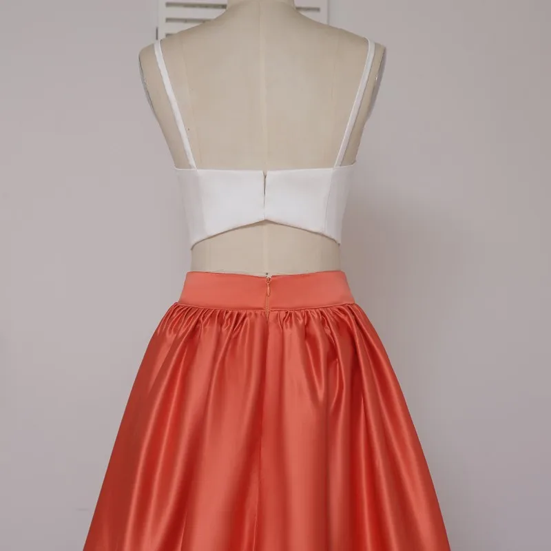 Деловые платья знаменитостей трапециевидные из двух частей на бретелях спагетти