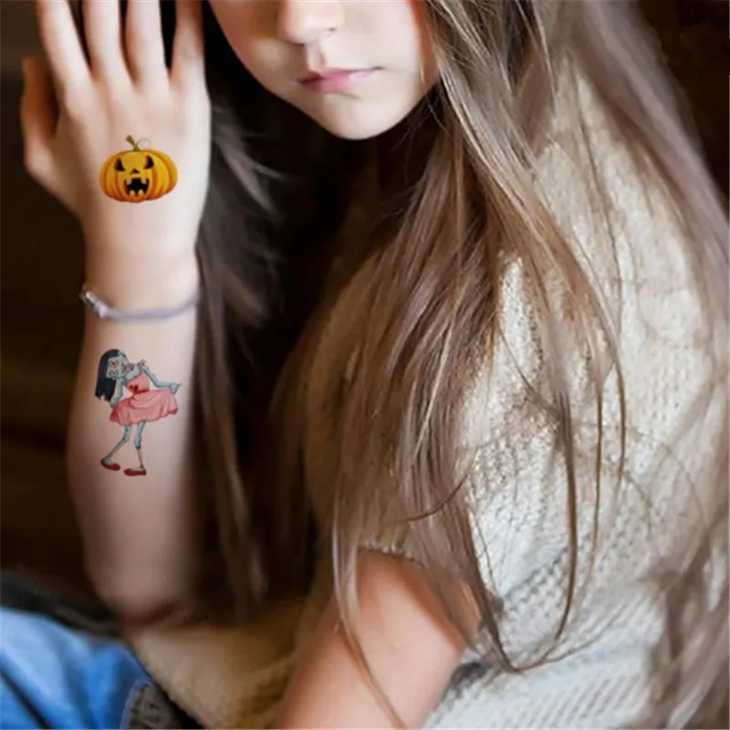 Случайный 6 шт. с изображениями мультипликационных персонажей из двух предметов