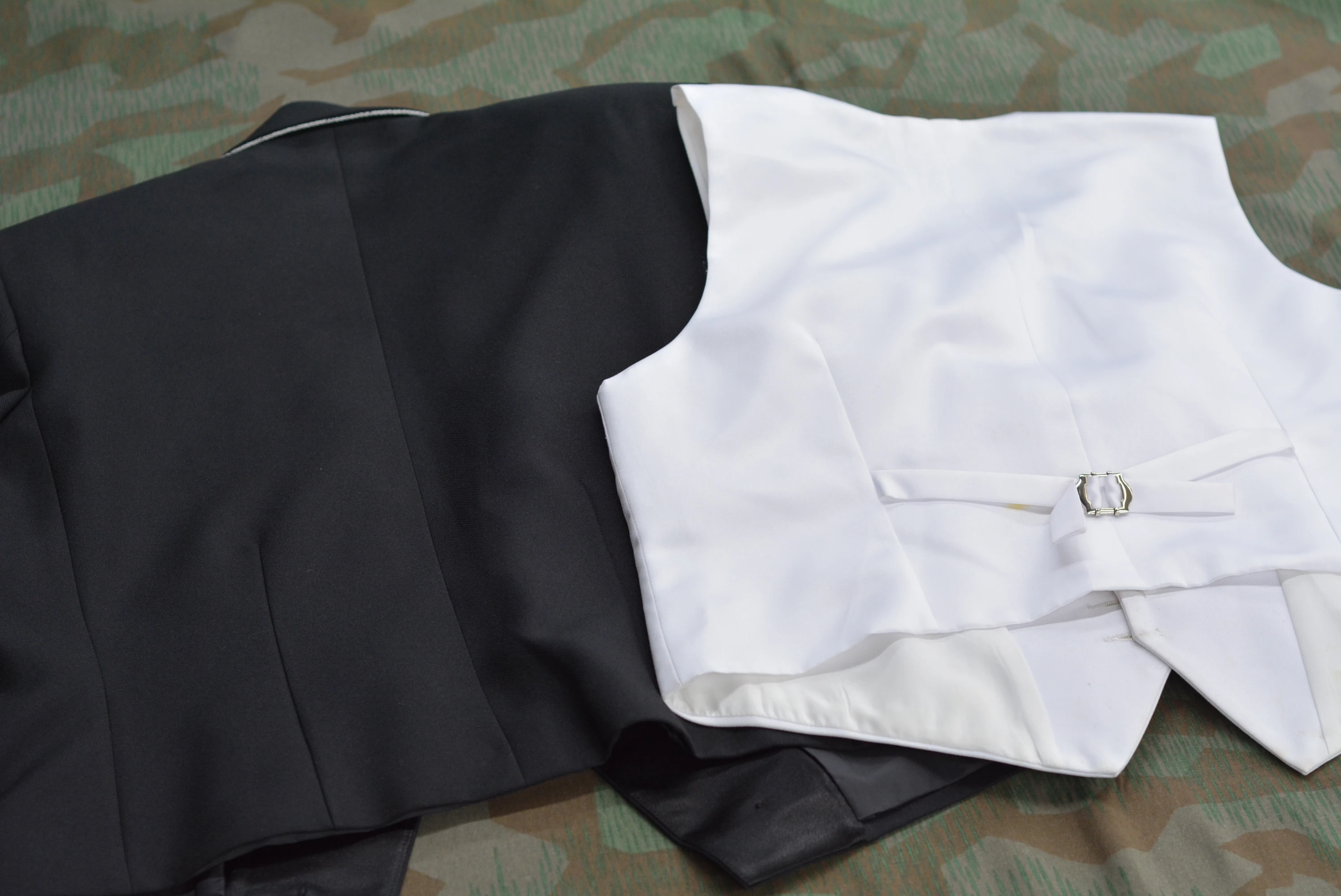 Рисунок 3 - EMD Officer вечернее платье