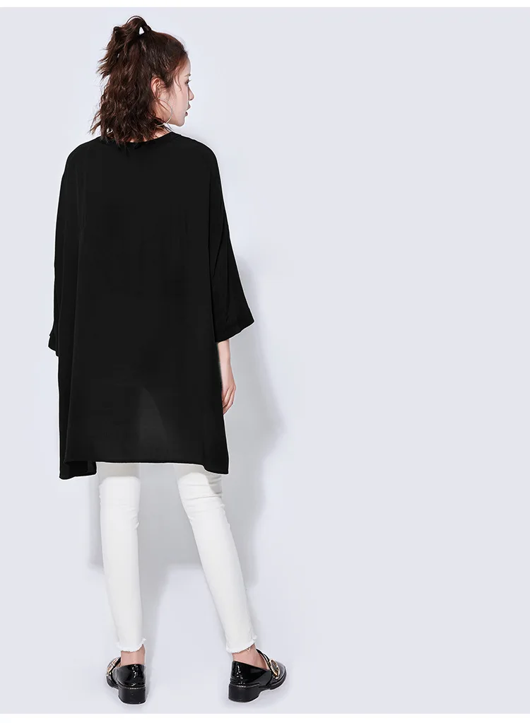 Hongsonghan Simple black color three quarter batwing sleeve tops 2018 Summer V-collar shirts loose big size irregular blouse |
