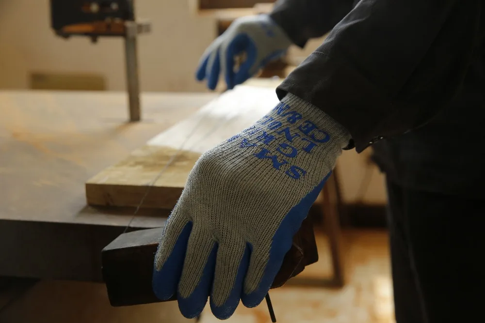 

10 Gauge Grey T/C Safety Gloves With Latex Rough Coated Work Glove