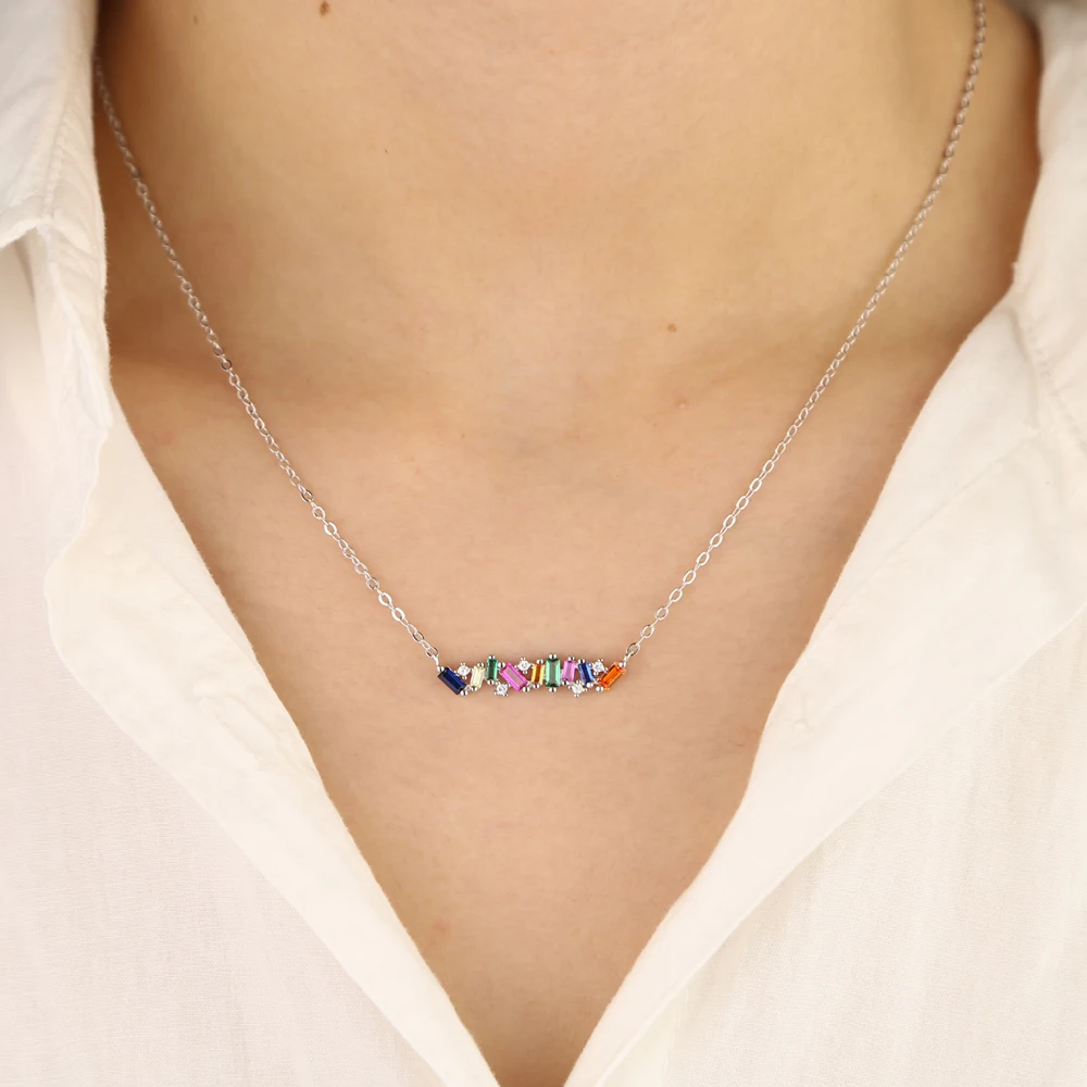 Ожерелье женское разноцветное тонкое с радужным фианитом подарок матери |