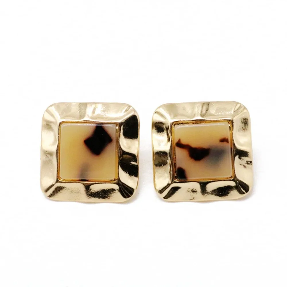 

Square Hammered Alloy Resin Sweet Design Earring For Women
