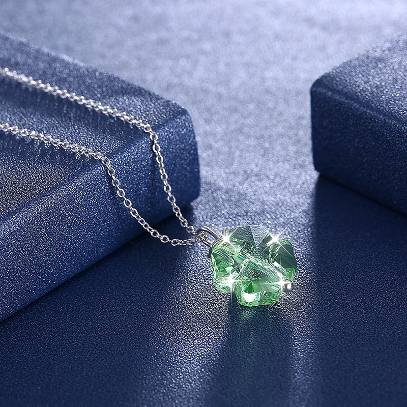 Колье женское из серебра 925 пробы с кристаллами Swarovski в виде клевера | Украшения и