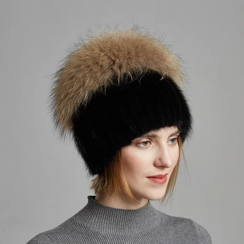 New Style Hot Sale Winter Warm Real Mink Fur Cap For Women Natural Mink Hats Vertical Weaving With Fluffy Raccoon Fur On The Top