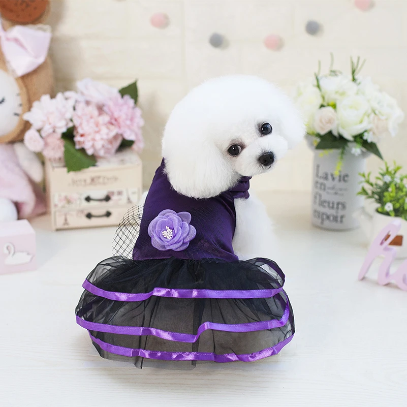 Tangpan Rose Deco Модный повседневный костюм для домашних животных ретро атласная юбка
