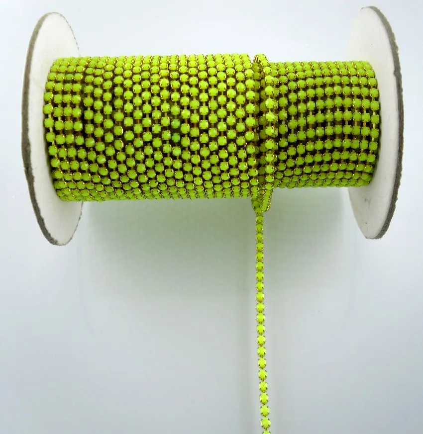 SS6 Акриловые Кристаллы 2 мм Стразы Золотая металлическая чашка коготь одежда