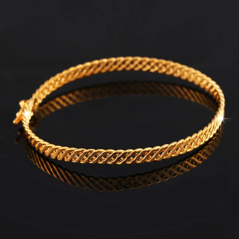 Женские браслеты и обручи изящные стильные золотистые диаметром 60 мм в богемном