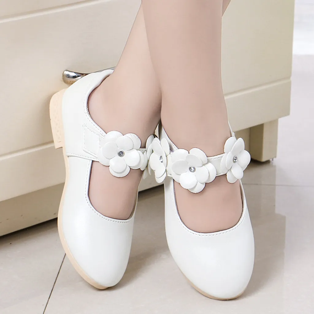 Сандалии для маленьких девочек кожаные босоножки принцессы с цветами обувь