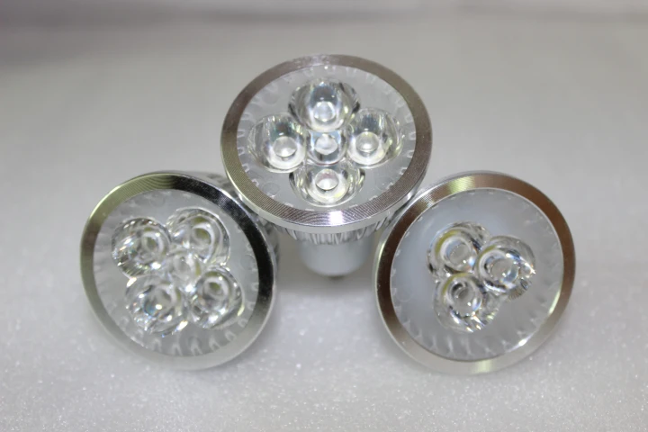 Super Quality 9W 12W 15W 85-265V Gu10 E27 E14 GU5.3 Dimmable LED Spotlight Lamp MR16 Light Bulb Free Shipping | Лампы и освещение