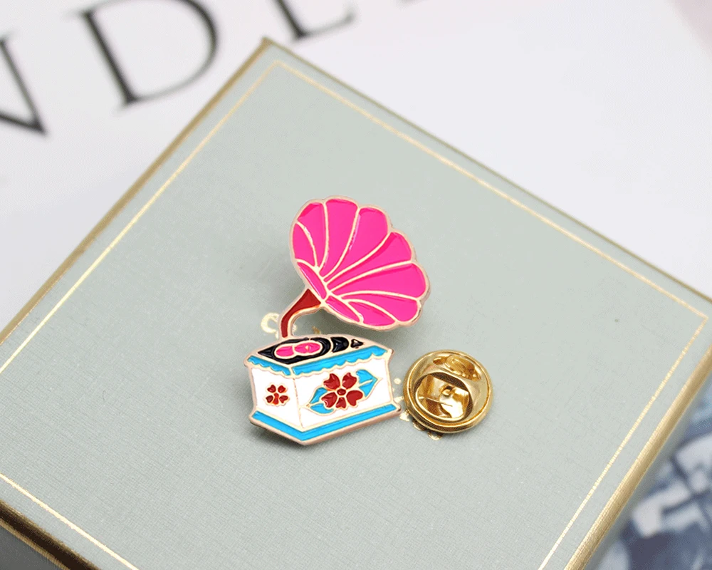 Cute Romantic Gramophone With Flower Throwback Brooch Colourful Popular Fashinn Pins Gift For Childern And Friend Pink Blue | Украшения и