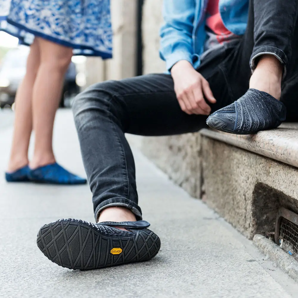 Vibram пять пальцев супер светильник кроссовки обувь летучая мышь обернутая в ткань обувь для мужчин и женщин уличная спортивная обувь