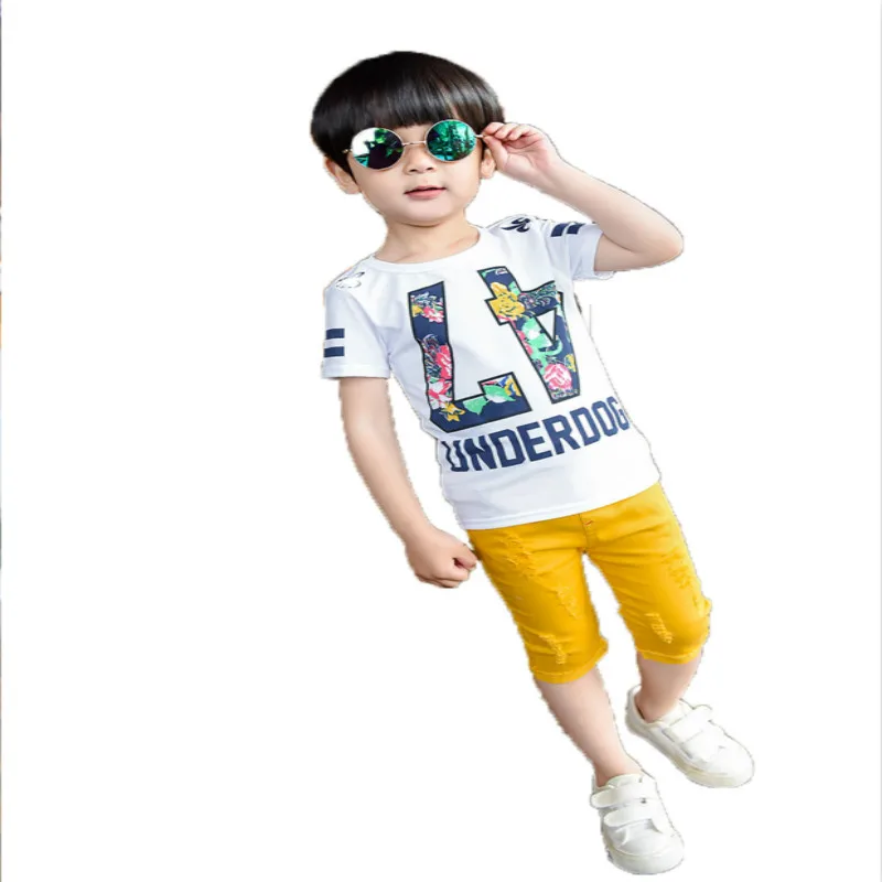 Лидер продаж 2018 Летний Новый Стиль детей Костюмы комплекты верх + шорты ремень = 3