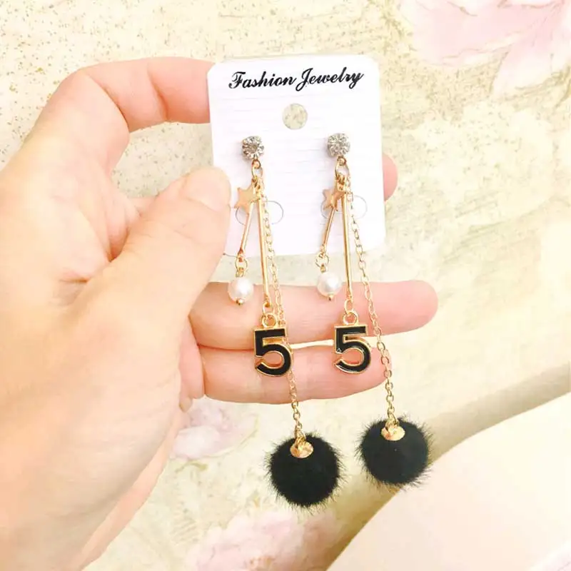 Wild temperament woman geometric figures tassel earrings Cashmere fairy ball 5 pendants individual | Украшения и аксессуары