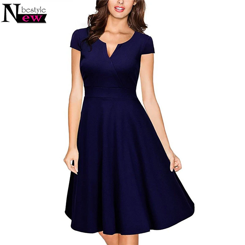 

Женское платье в стиле Одри Хепберн, с V-образным вырезом