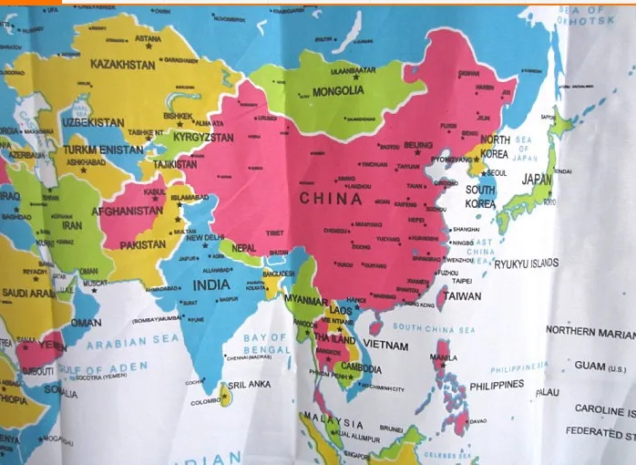 

C58 German Shower Curtain World Map Pattern Shower Curtain Bathroom Waterproof Polyester Fabric 180*180cm/72*72''+12 Hooks