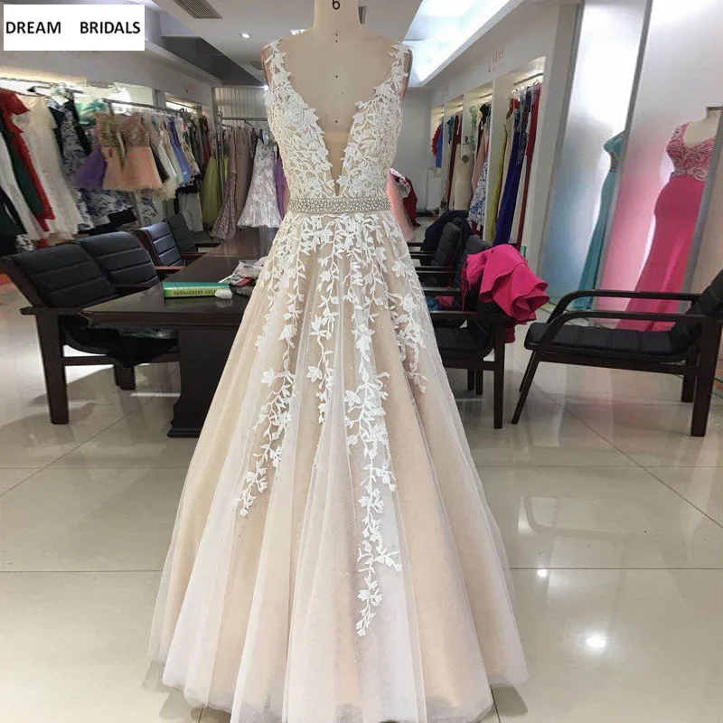 

Champagne V-Neck Lace Wedding Dresses 2019 Beading Pearls Belt Vestidos De Novia Floor Length Wedding Bridal Gowns