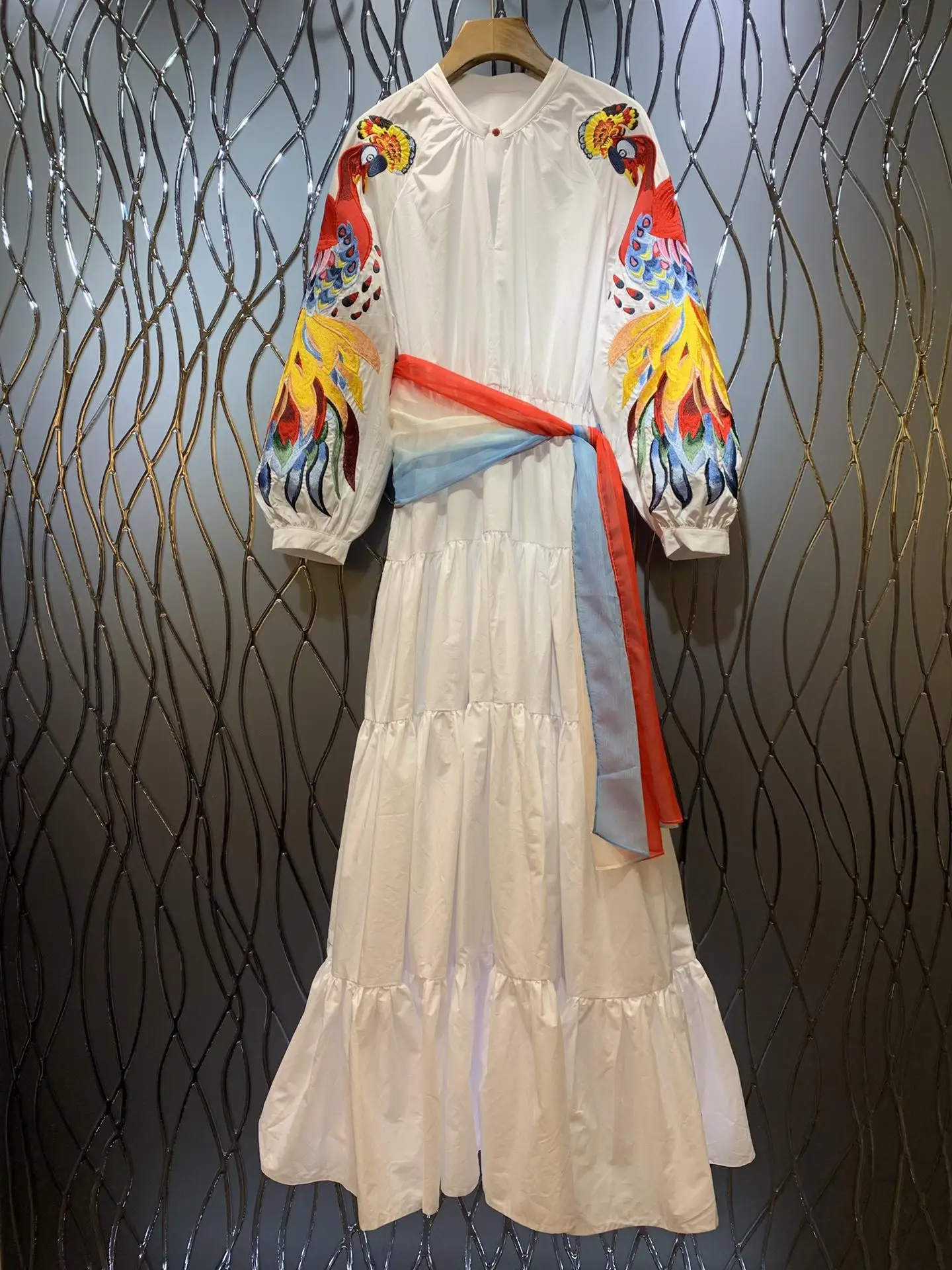 New Lazy Fashion Embroidery Harbor Style Small-collar Heavy Industry Dress in Summer of