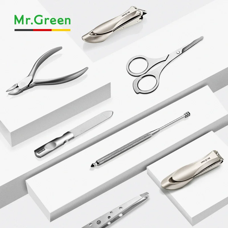 Маникюрный набор MR.GREEN 7 в 1 профессиональный высококачественный для ухода за