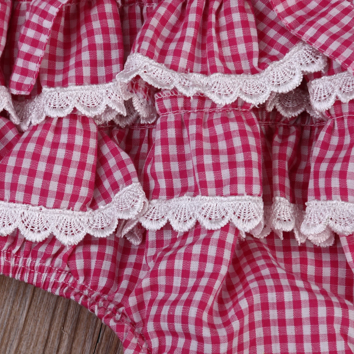 2017 Милая Одежда для новорожденных девочек красные клетчатые Ползунки с оборками